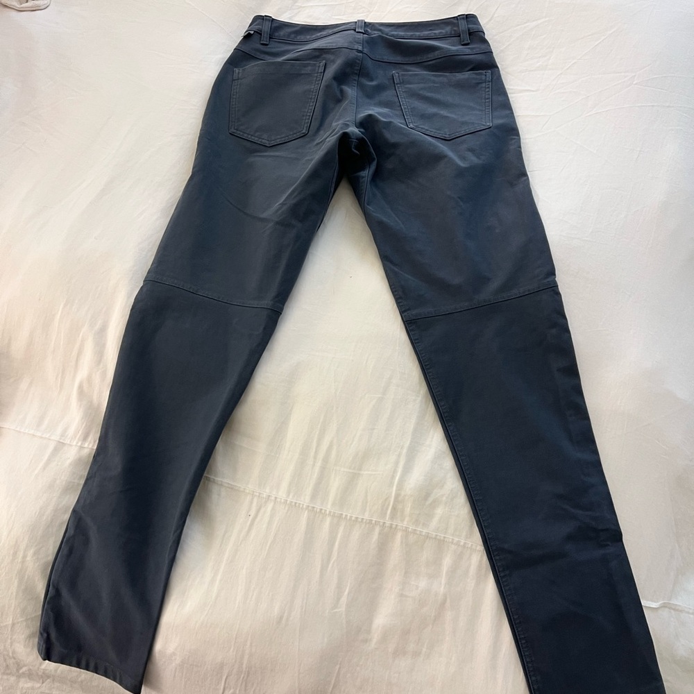 Lululemon pant - Picture 4 of 4